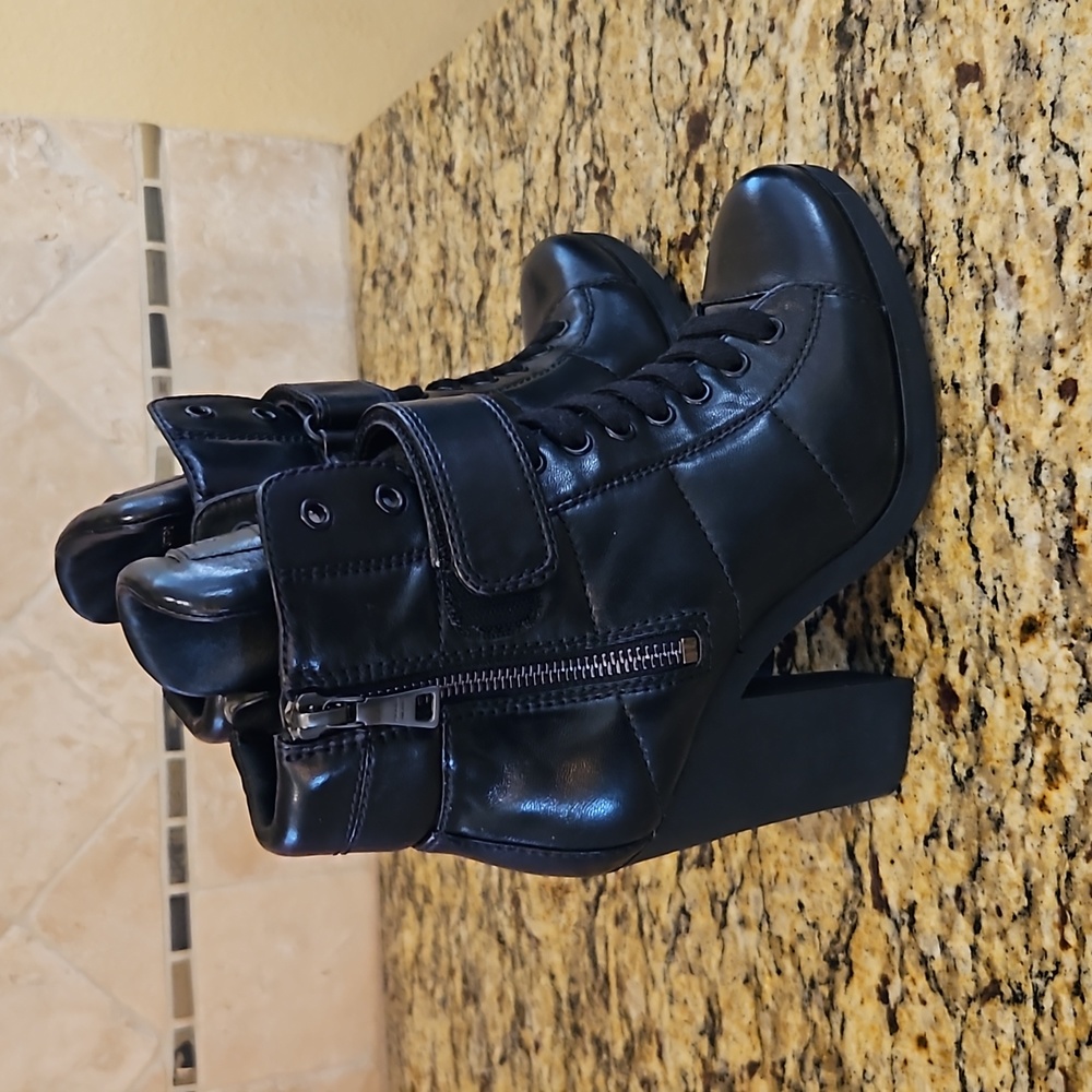 Prada size 35 boots